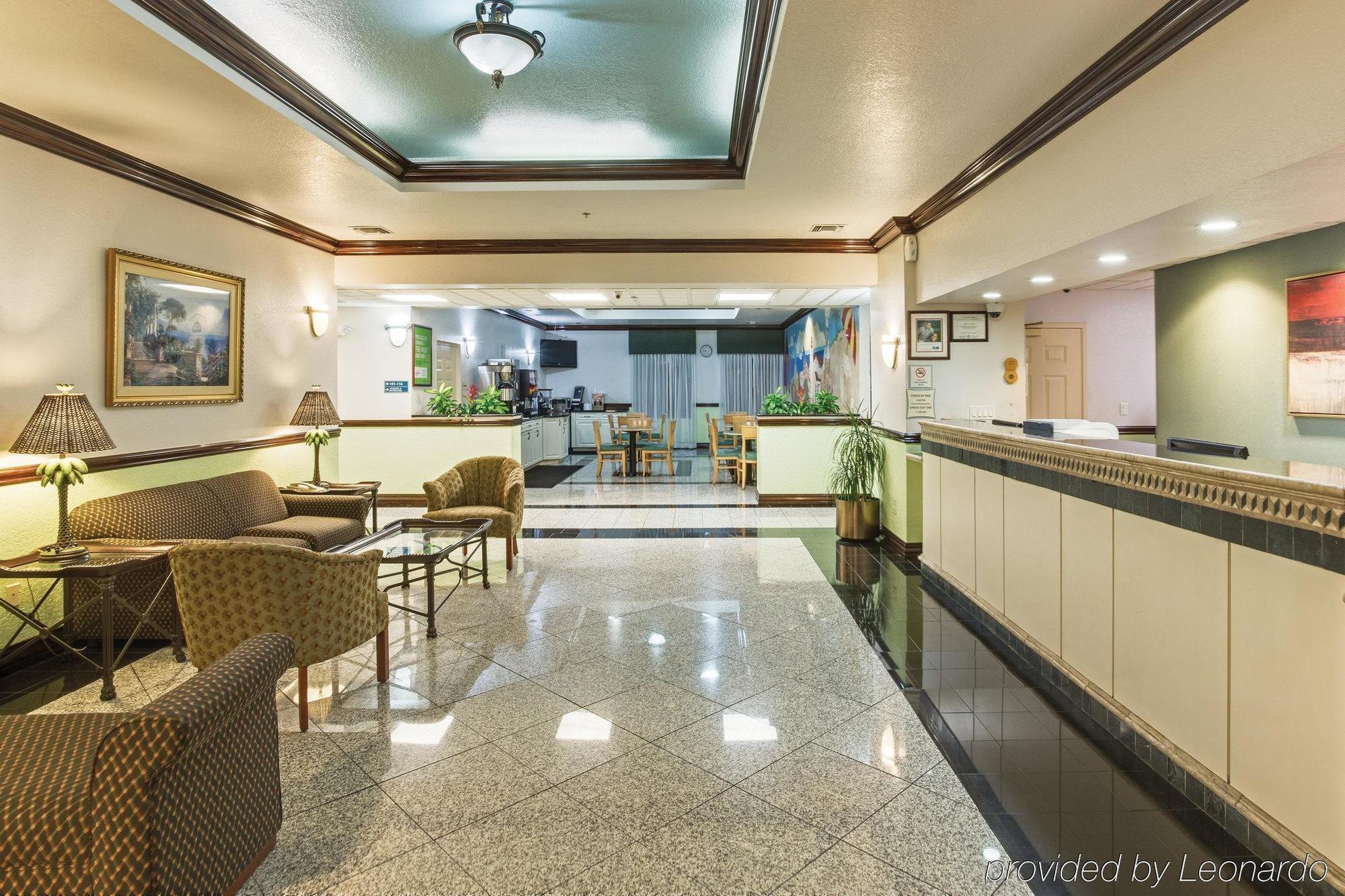 La Quinta By Wyndham Tampa Bay Area-Tampa South Hotel Exterior foto